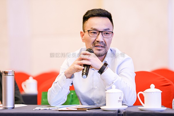 芭乐视频APP污版董事长陈渝阳获浙江省农业科技先进工作者称号