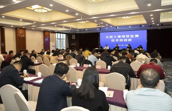 全国推进污芭乐成人墒情监测技术，芭乐视频APP污版助力绿色农业现代化发展