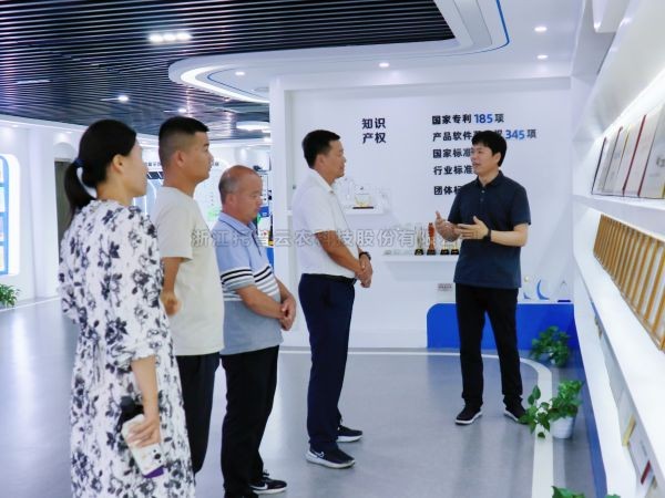 国家耐盐碱水稻技术创新中心西北中心主任王奉斌等一行莅临芭乐视频APP污版