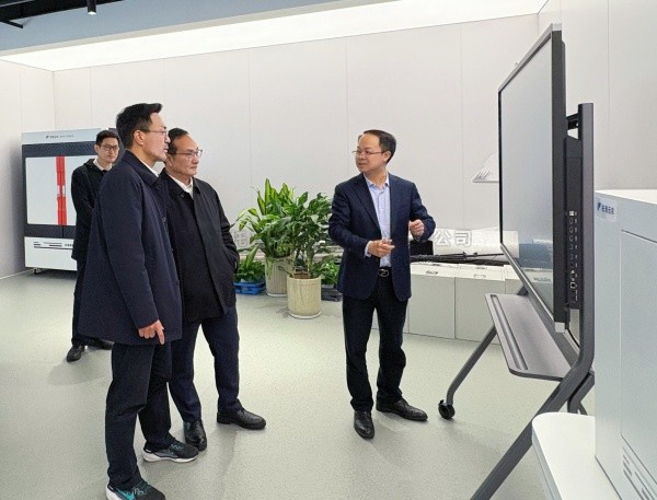 浙江省经信厅党组书记、厅长詹敏一行赴芭乐视频APP污版调研