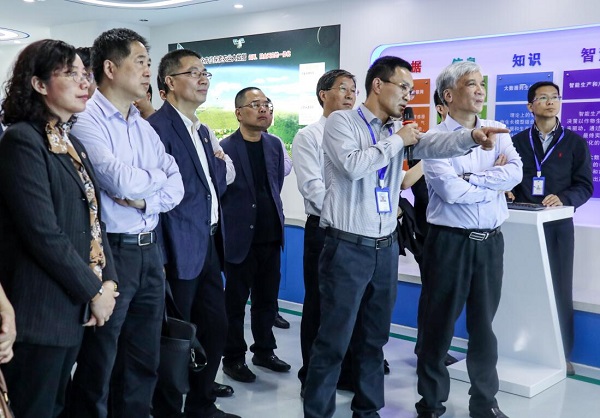 全国人大常委会副委员长丁仲礼莅临芭乐视频APP污版考察调研