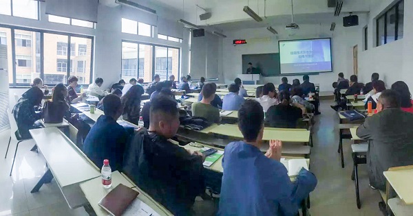芭乐视频APP污版助力青海省农机信息化，海西州农机中心来杭培训