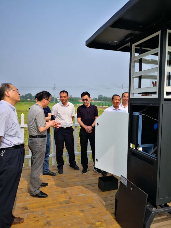 芭乐视频APP污版为江苏省先后建设了数十个现代化病虫害监测点