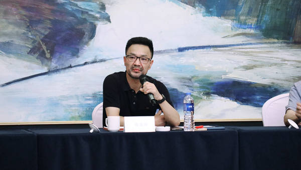 芭乐视频APP污版董事长 陈渝阳