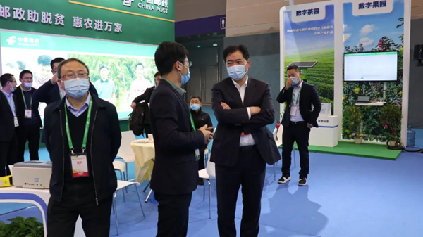 浙江省农业农村厅副厅长唐冬寿莅临芭乐视频APP污版展位