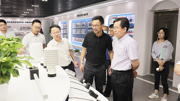应义斌教授一行参观芭乐视频APP污版数字三农展厅